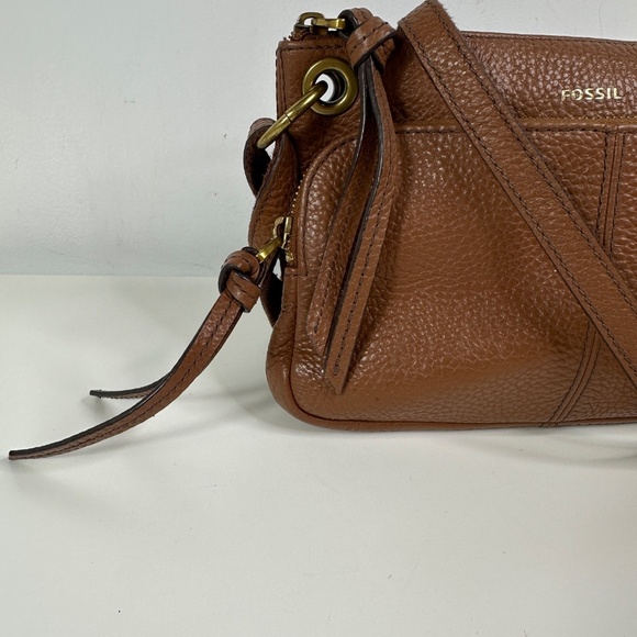 Fossil Brown Pebble Leather Shoulder Crossbody Zip Bag 9"x 6.5" Adjustable Strap - Picture 4 of 14